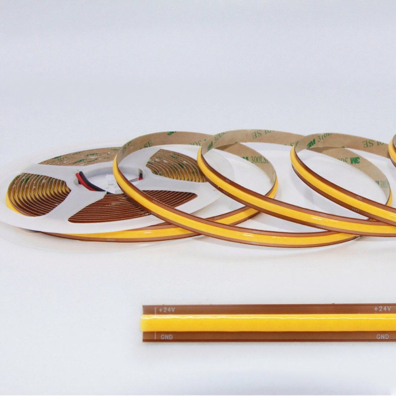 Banda led cob  5 metri 3000k 12v 8MM  4WM taiere libera