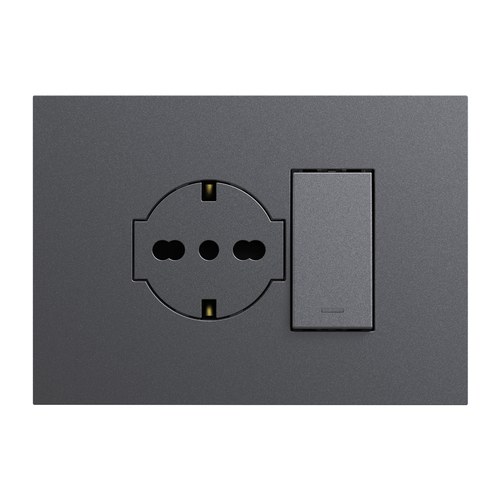 Kit monobloc suport + ramă Lybra cu priză P40 Clean și buton 1P 10A integrate, 3 module, titan Urmet 27853.TT