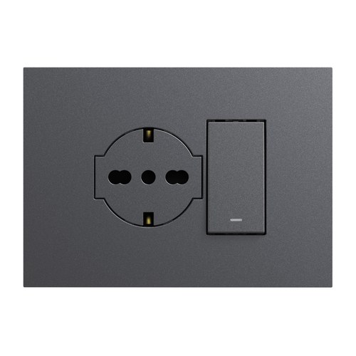 Kit monobloc suport + ramă Lybra cu priză P40 Clean și comutator cap scară 1P 10AX integrate, 3 module, titan Urmet 27852.TT